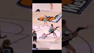 Sophie Cunningham gets slam Out of Bounds!! by Stefanie Dolson AKA "Dolson SHOVES"