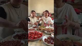 Share the rural food life. Today, my cousin from the countryside came to visit her home again