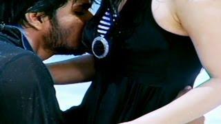 Yuvatha Songs - Yevarunnarani Naakaina - Aksha - Nikhil