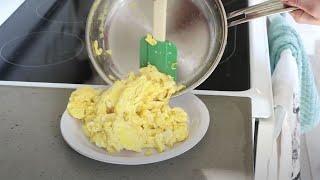 HOW TO MAKE STAINLESS STEEL PANS NONSTICK | Cooking Eggs w/ NO Sticking | "Leidenfrost Effect" Trick