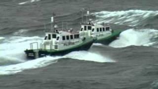 Pilot boat Azores 1 & 2 in 47kts wind.mpg