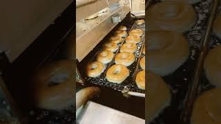 Krispy Kreme Glaze Donuts! #joshuwe#krispykremedoughnuts#viral#fyp#work