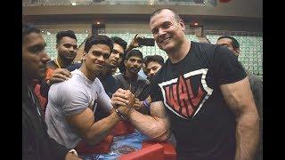 DEVON LARRATT (NO LIMITS) VS AKASH KUMAR (WRIST HUNTER) ARM WRESTLING |ARM WRESTLING INDIA|