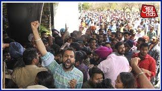 100 Shehar 100 Khabar: Angry Over Fee Hike, Punjab University Students Clash With Police