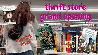 thrift store grand opening (book thrifting, booktok finds + full series!!) | reading reputation