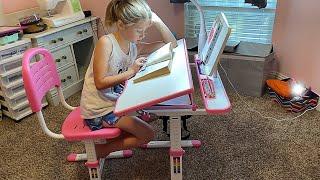 Kids' Desk and Chair Set: Grow With Their Learning