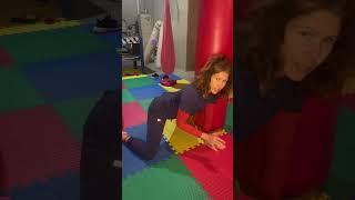 Hip stretch to release low back pain #lowbackpainrelief #hippainrelief #stretching #chiropractic