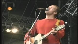 Coldplay - Yellow (Bizarre Festival)