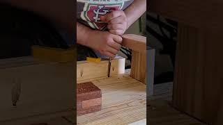 DIY Moxon Vise addition: Mini Portable Workbench Build