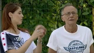 Tutta colpa di Darwin - Partita a bocce tra Annalisa e Roberto Vecchioni