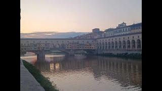 WALKING TOUR Through FLORENCE - Along the Arno River towards Ponte Vecchio