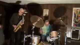 Bob Magnuson- sax/ Tom DeSteno-drums -Improv 1