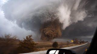 Most Emotional Storm Chase Ever - Hedrick, IA EF4 Tornado