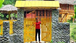 Single girl designs wooden farm gate roof / Lý Nhệ