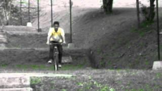 BAJANDO EN MONARETA