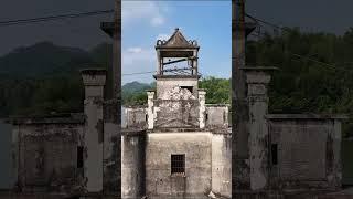 广东开平水中碉楼，苦等主人近百年，却无一人归来，房子会等到主人回来的那一天吗？