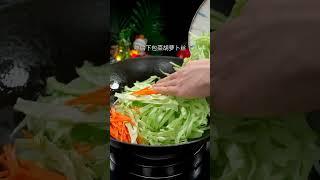 以後包菜買回家，你就像我這樣做個包菜炒雞蛋，一週吃八次都不膩#小穎美食#家常菜#Scrambled eggs with cabbage