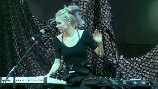 Grimes - Oblivion  | Chicago | July 20, 2014