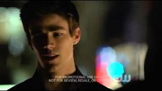 The Flash 1x01 "Pilot" Barry and Arrow