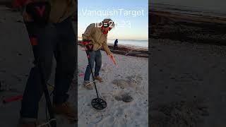 Minelab Vanquish 540 Target ID=21 23 | Metal detecting find on the beach. #shorts