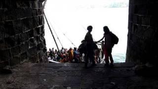 Janjira Fort Fort #1 School Kids exiting boat