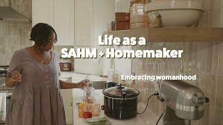 Life As A Stay At Home Mom | Embracing My Femininity | Homemaking