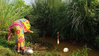 Fishing video || Best Hook Fishing village canal || lady catching fish village canal with hook