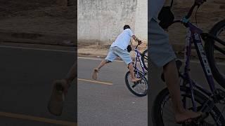 Olha Isso #bike #grau #244 #bicicleta #shorts