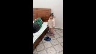 The Mother Encouraged Her Daughter To Hit Her Father But She Ran Away! #comedy #funny #baby #cute