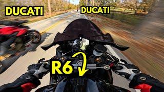 YAMAHA R6 CHASES DOWN 1000CC DUCATIS ON TWISTY ROAD