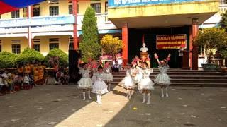 20/11 lop 3d ,trying tieu hoc Diep Nong
