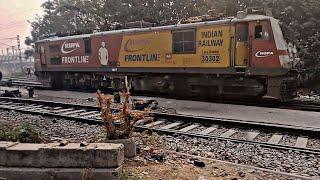 30302 Pune WAP-7  with RUPA FRONTLINE Livery loco Reversal at Patna Junction