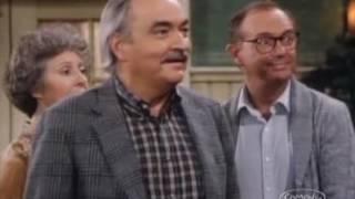 Newhart 2x05 The Girl From Manhattan