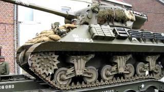 M36 Tank Destroyer climbing onto M20 Tank Transporter