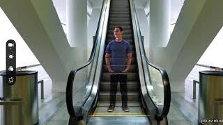 Cool escalator illusion