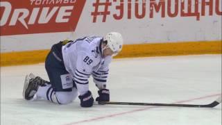 Mikhail Plotnikov gets injured