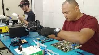 Curso de Técnicas de Retrabalho em SMD. Demonstração de uma aula prática em nosso laboratório.