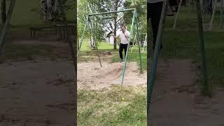 20 лет назад ,качался на этой качели. не смотреть
