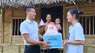 The policeman's kind mother came to the single mother's house. A surprise birthday party