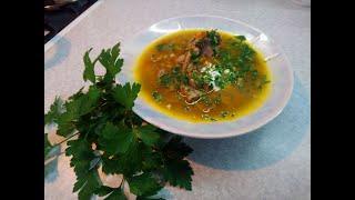 Суп с шампиньонами на мясном бульоне.