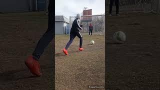 как бить пенальти. Крутой способ #football #soccer #footballskills #433skills #1on1 #433 #1на1