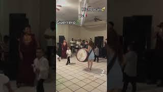 Un zapateado con el Tamborizta de la Banda