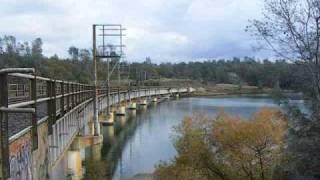 UP 4470 Leads Baretables East at the Feather River Bridge