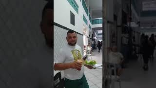 Moça só come na lanchonete, se tirar da globo. Boicote