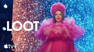 Loot — Episode 6: M is for Molly, Fashion Runway Scene | Apple TV+