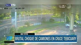 Brutal choque de camiones en cruce Tebicuary