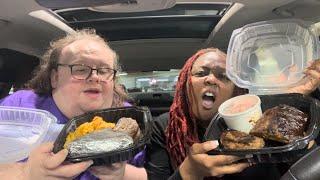 Eating at Texas Roadhouse with Rashida MUKBANG