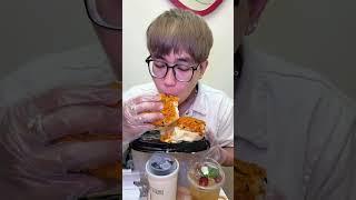Tui bị ghiền bánh ở đây | TÚ HIỆU TRƯỞNG OFFICIAL #shorts