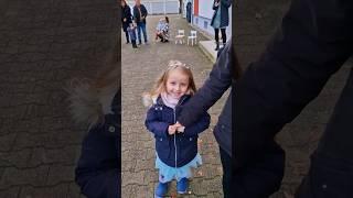 Клевый, веселый и позитивный Медведь в Германии