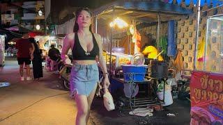 Thailand Pattaya nightlife street scenes. So many pretty freelancers!